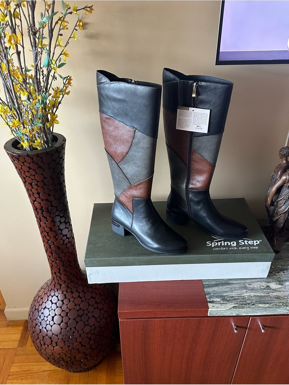 NIB Spring Step Patchwork Boots.high-quality Multi-color combo leather.s40(US 9)